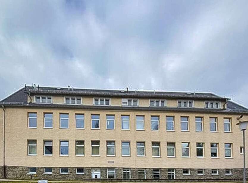 Büro in Zschopau 2.500 € 382 m²