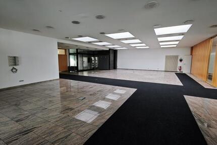 Gewerbeobjekt Schiffweiler - 2.200&euro; | Angebot:23577417