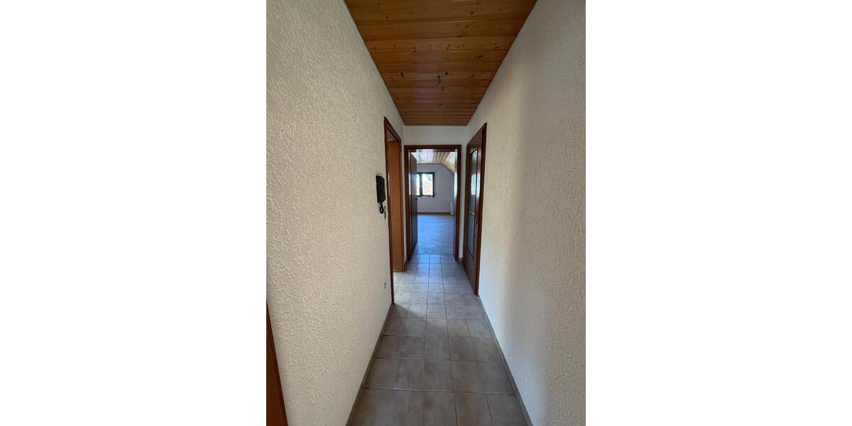 Dachgeschoßwohnung Bad Rappenau - 2 Zimmer, 45 m&sup2;, 550&euro; | Angebot:26003091