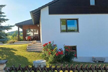 Haus Niederviehbach - 6 Zimmer, 145 m&sup2;, 1.000&euro; | Angebot:25264600