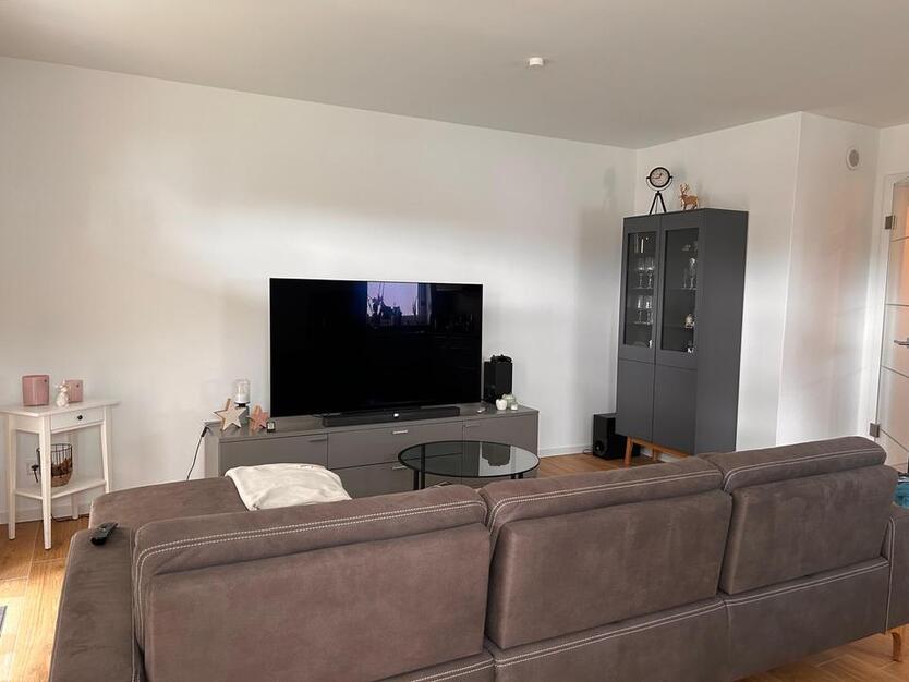 Komfortable Erdgeschoss Wohnung mit EBK, Terrasse u. Stellplatz