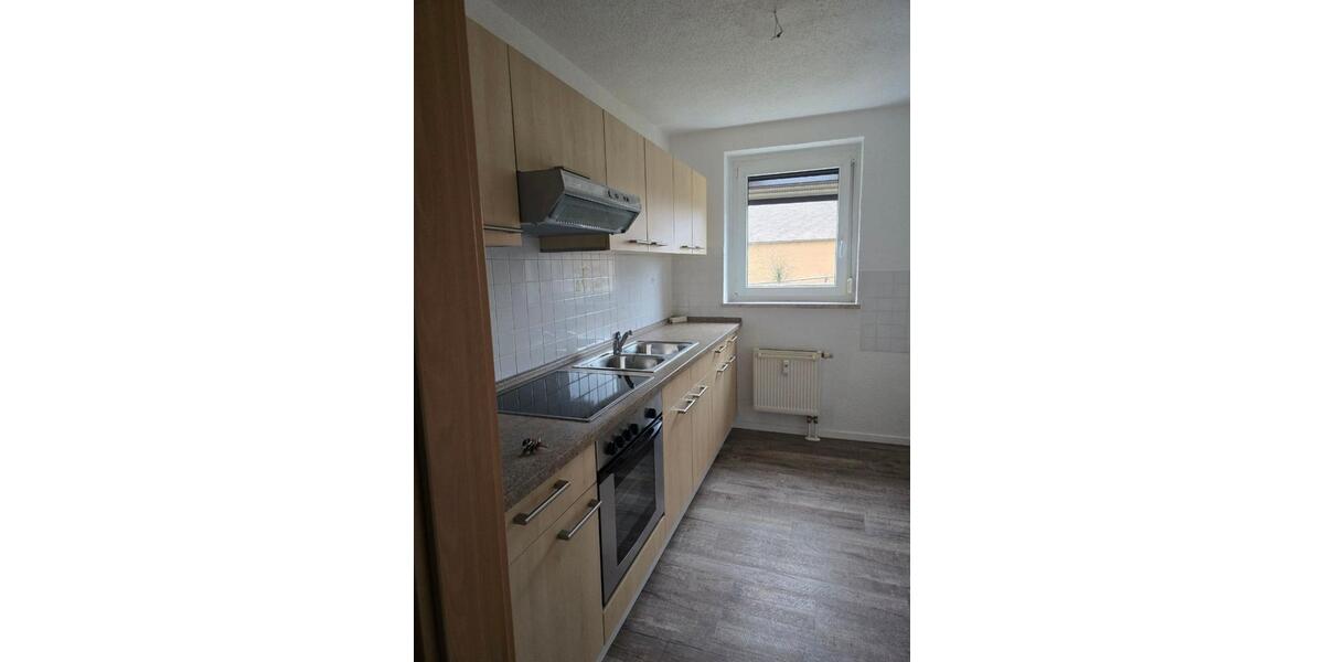 sanierte 2-Zimmer-Wohnung mit EBK und Keller 2 zimmer