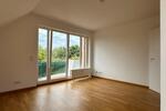 Helle moderne Maisonette Wohnung mit EKB, Balkon und Tiefgaragenplatz in Meerbusch-Osterath. 2 zimmer