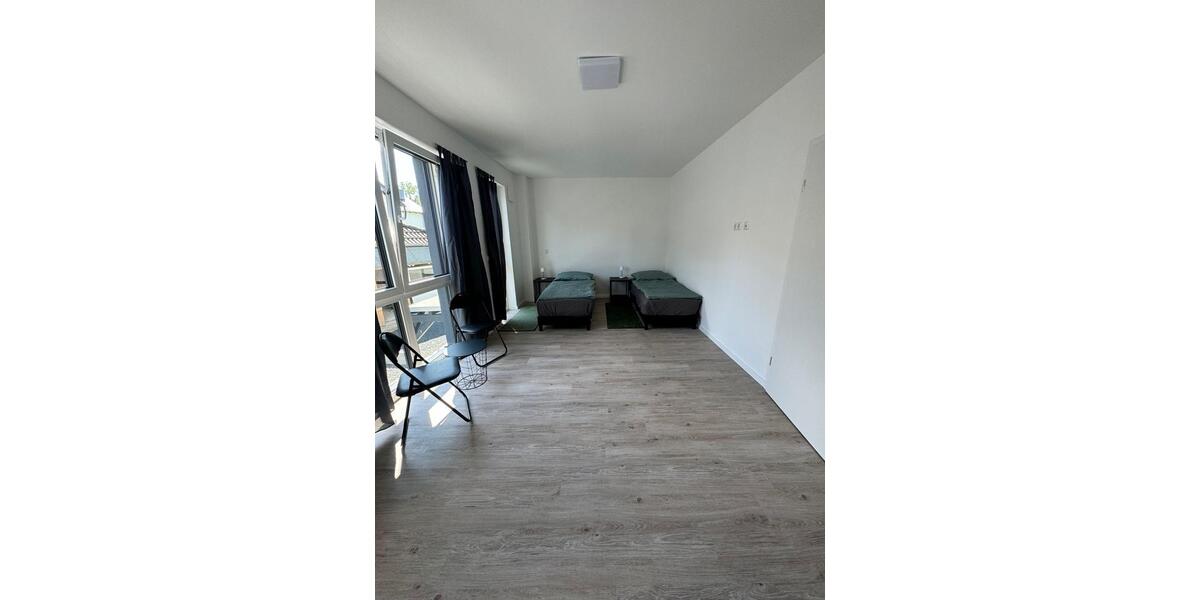Wohnen auf Zeit Köln Porz - 5 Zimmer, 160 m&sup2;, 24&euro; | Angebot:24423819