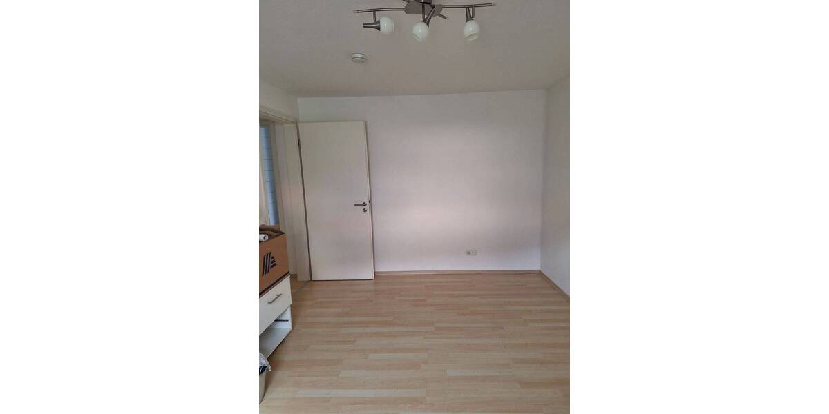 Etagenwohnung Karlsruhe Südweststadt - 3 Zimmer, 86 m&sup2;, 600&euro; | Angebot:26289757