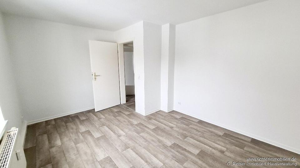 Etagenwohnung Halsbrücke - 3 Zimmer, 68 m&sup2;, 408&euro; | Angebot:23182402