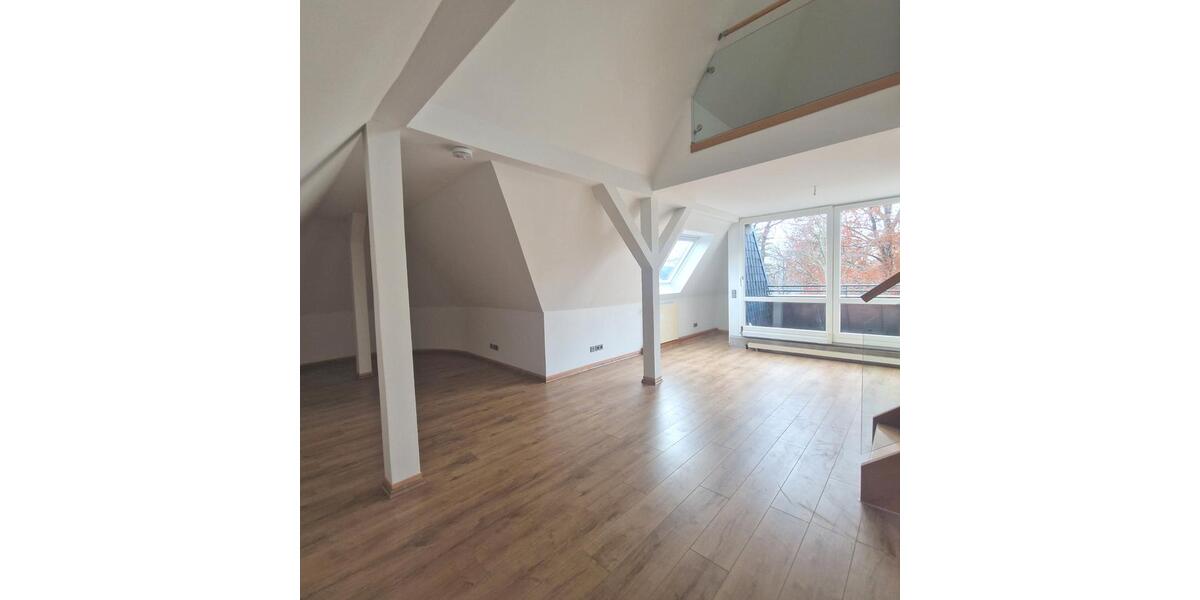 Individueller Schnitt - frisch renoviert - Wohnen in einer schönen Villa in Radebeul-Mitte 4 zimmer