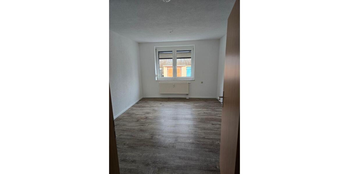 sanierte 2-Zimmer-Wohnung mit EBK und Keller 2 zimmer