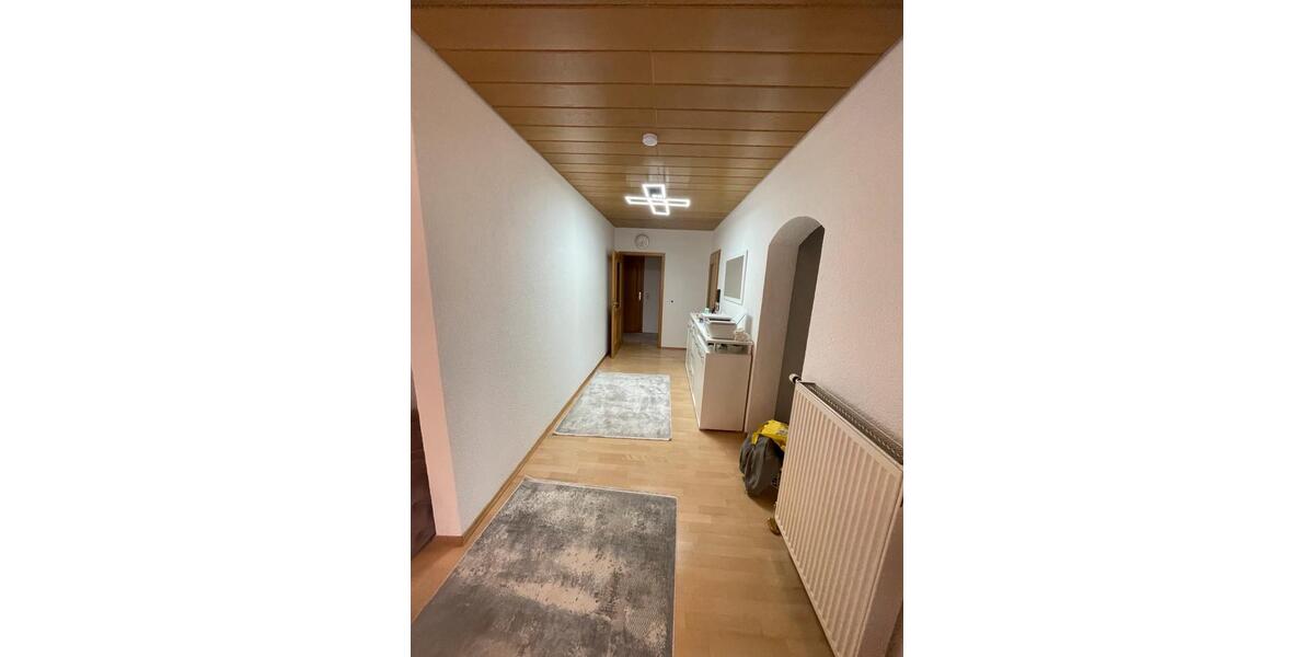 Etagenwohnung Offenau - 4 Zimmer, 111 m&sup2;, 1.100&euro; | Angebot:26416012
