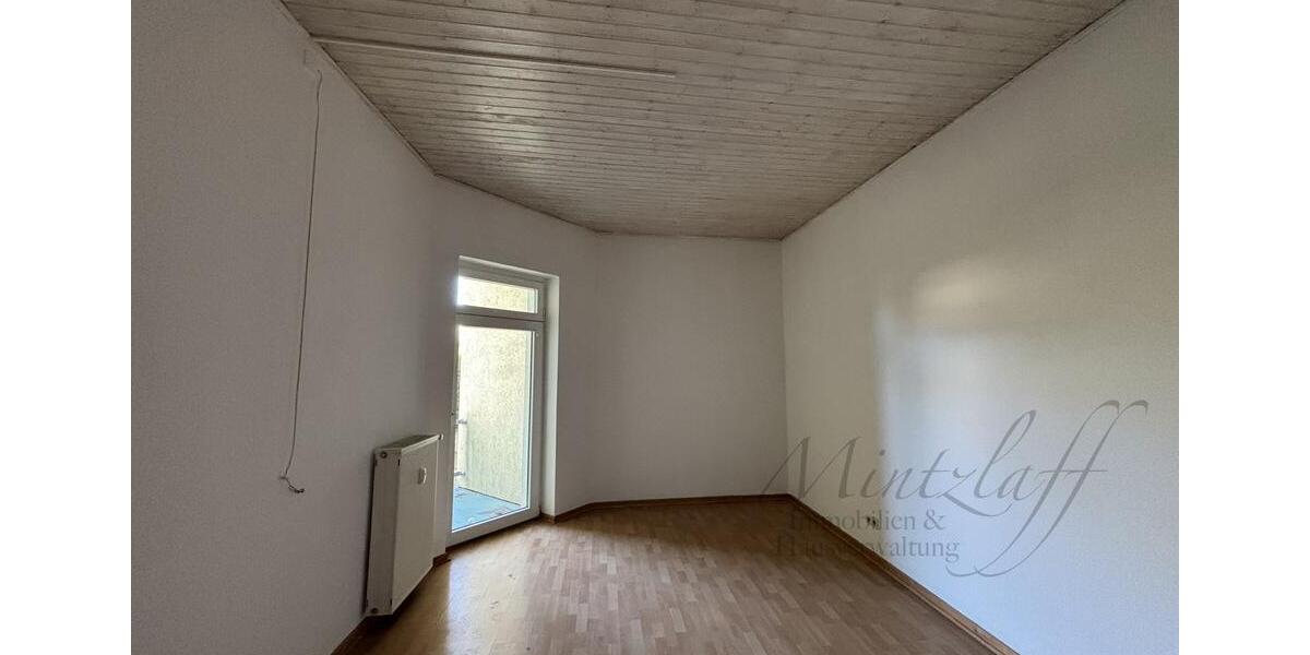 Erdgeschoßwohnung Stendal - 2 Zimmer, 66 m&sup2;, 360&euro; | Angebot:26008360