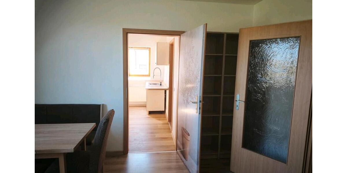 Dachgeschoßwohnung Hohndorf - 2 Zimmer, 43 m&sup2;, 460&euro; | Angebot:26325766