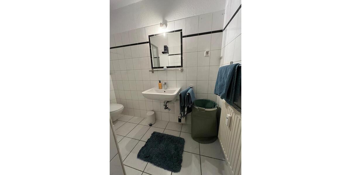 Etagenwohnung Essen Stadtbezirk III - 1 Zimmer, 35 m&sup2;, 900&euro; | Angebot:26615605