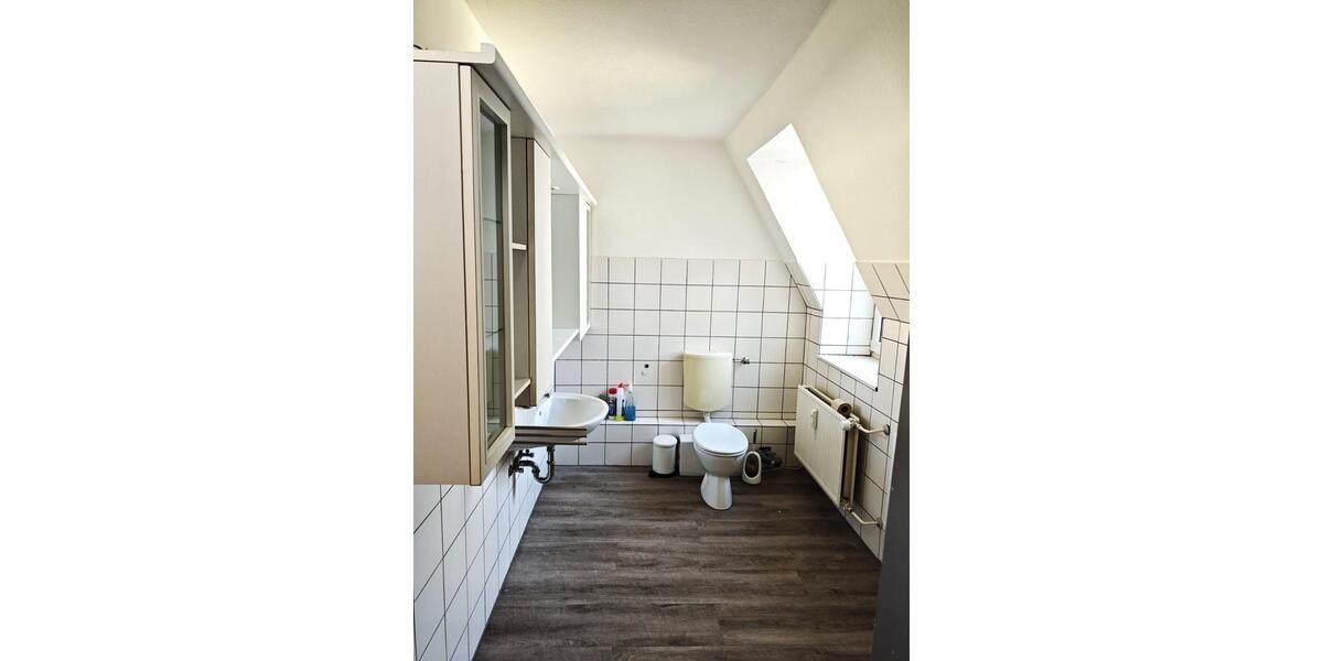 Dachgeschoßwohnung Flensburg Altstadt - 3 Zimmer, 97 m&sup2;, 850&euro; | Angebot:25497945