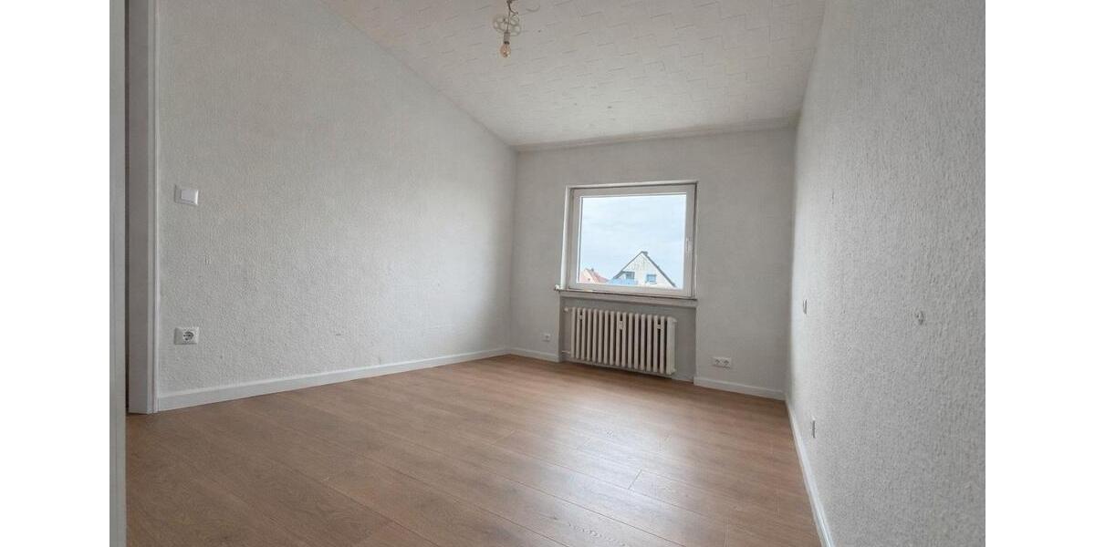 Dachgeschoßwohnung Lollar - 3 Zimmer, 78 m&sup2;, 740&euro; | Angebot:26346565