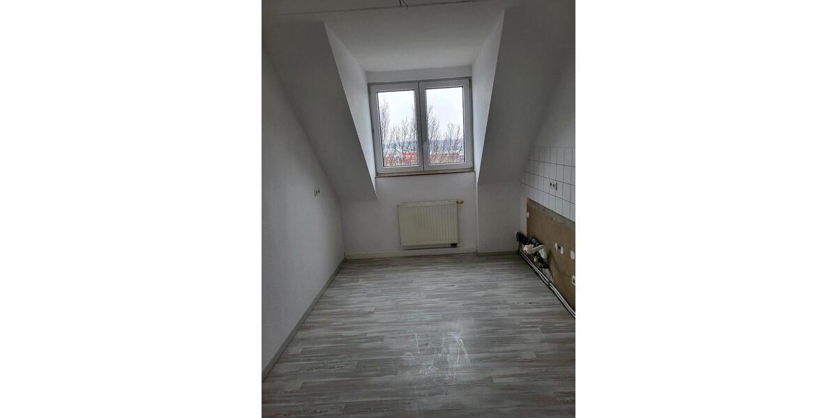 Dachgeschoßwohnung Schwarzheide - 2 Zimmer, 65 m&sup2;, 490&euro; | Angebot:25933852