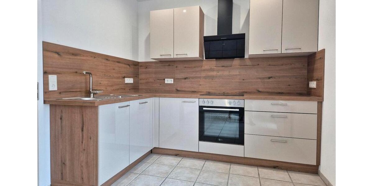 Dachgeschoßwohnung Sankt Ingbert - 1 Zimmer, 86 m&sup2;, 850&euro; | Angebot:26532843
