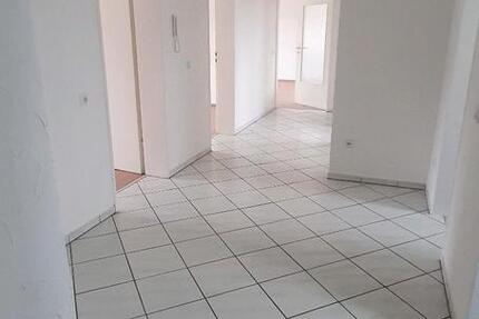 Wohnung Albershausen - 1 Zimmer, 102 m&sup2;, 1.150&euro; | Angebot:25228298