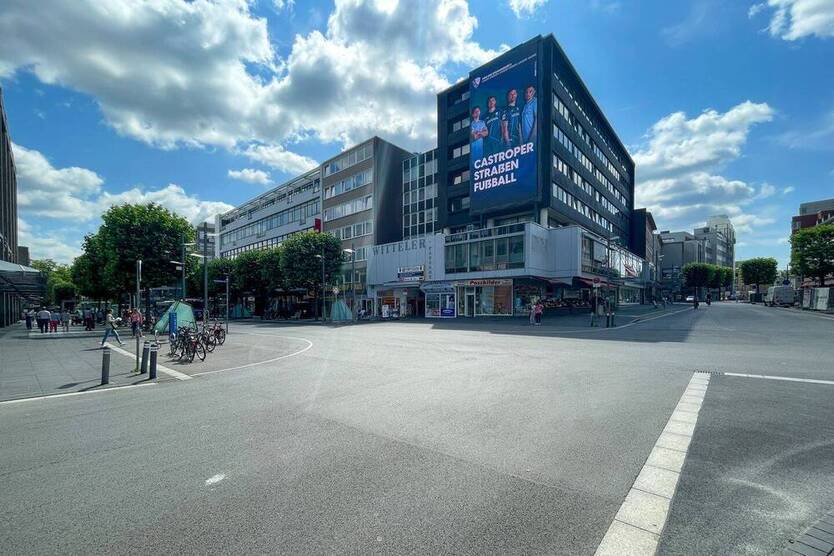 4 Zimmer - Wohnküche - zentrale Lage - Balkon