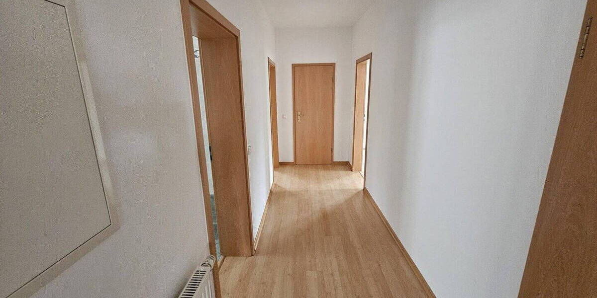 Etagenwohnung Eberswalde Finow - 4 Zimmer, 105 m&sup2;, 1.160&euro; | Angebot:26500073