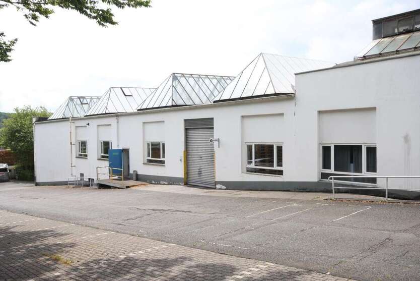 Halle in Wuppertal 7.815 € 2232.59 m² zimmer