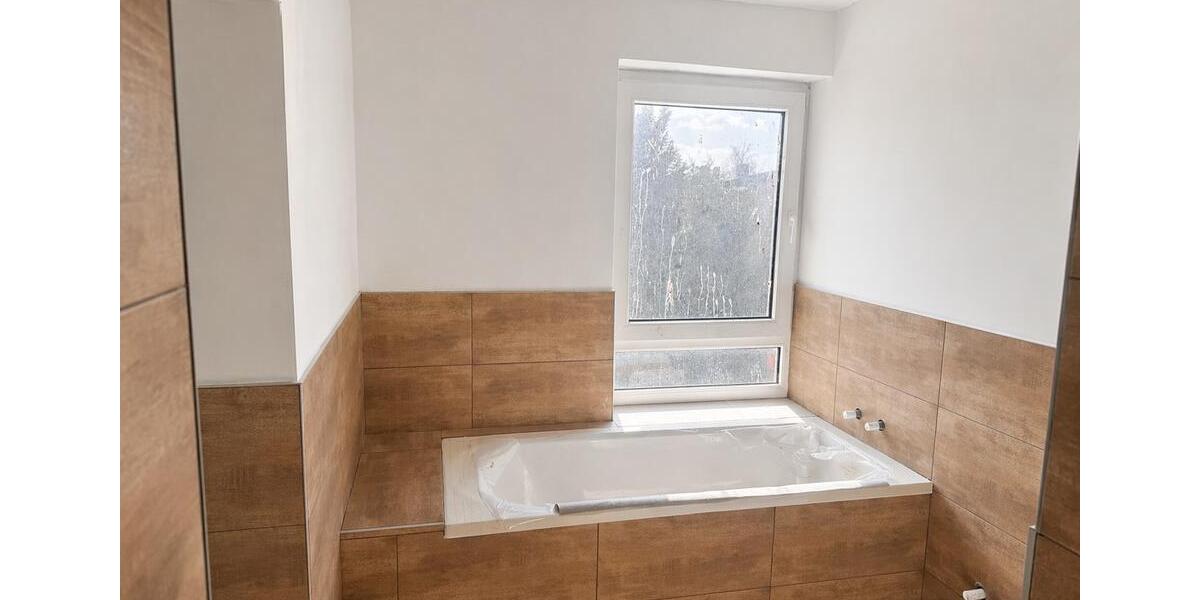 Dachgeschoßwohnung Schönebeck (Elbe) - 4 Zimmer, 110 m&sup2;, 800&euro; | Angebot:26249664