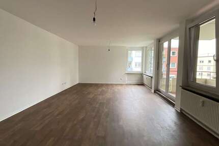 Wohnung zum Mieten in Leinfelden-Echterd. 1.010 € 101.5 m² 4 zimmer