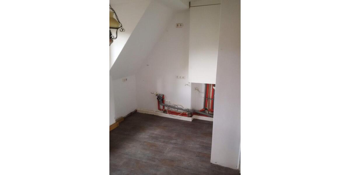 Dachgeschoßwohnung Cham - 2 Zimmer, 45 m&sup2;, 480&euro; | Angebot:26186727