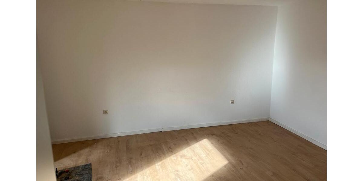 Einfamilienhaus Braunfels - 7 Zimmer, 140 m&sup2;, 1.000&euro; | Angebot:25088036