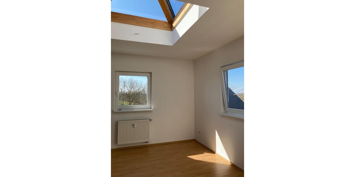 Moderne Penthouse-Gewerbefläche in Feldrandlage in Großostheim 2 zimmer