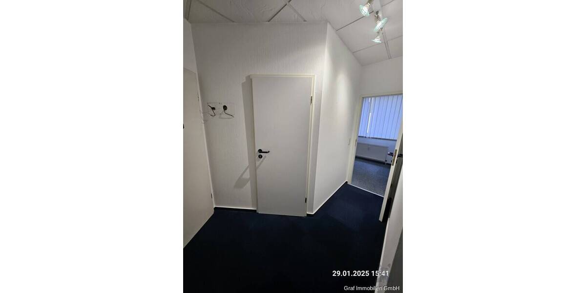 Gewerbeobjekt Strausberg Vorstadt - 7 Zimmer, 88 m&sup2;, 1.300&euro; | Angebot:26080103