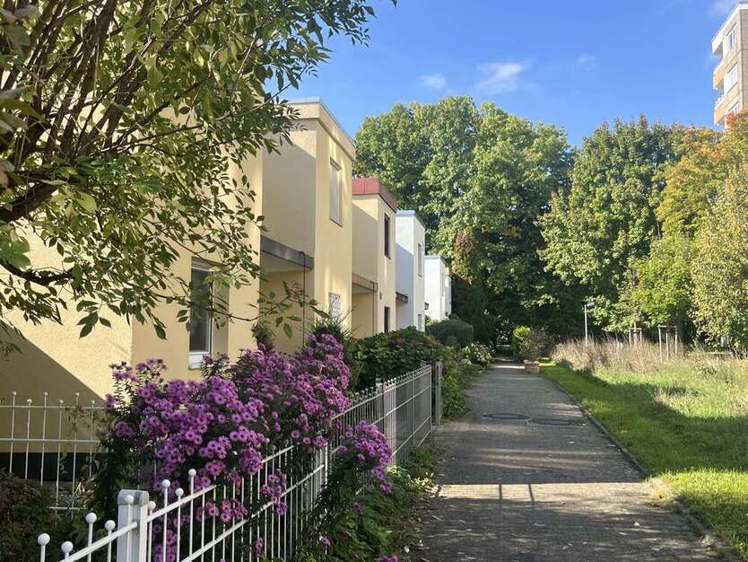 Haus zum Mieten in Frankfurt 2.200 € 148.75 m² 5.5 zimmer