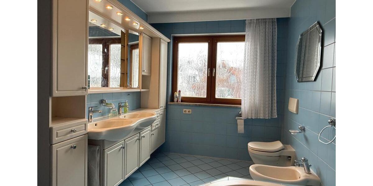 Einfamilienhaus Nürnberg Holzheim - 6 Zimmer, 200 m&sup2;, 2.200&euro; | Angebot:24715191