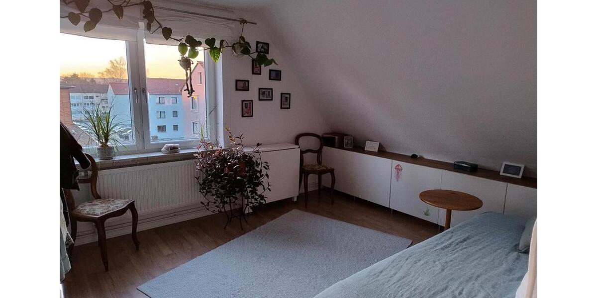 Dachgeschoßwohnung Göttingen Oststadt - 1 Zimmer, 35 m&sup2;, 600&euro; | Angebot:25996354