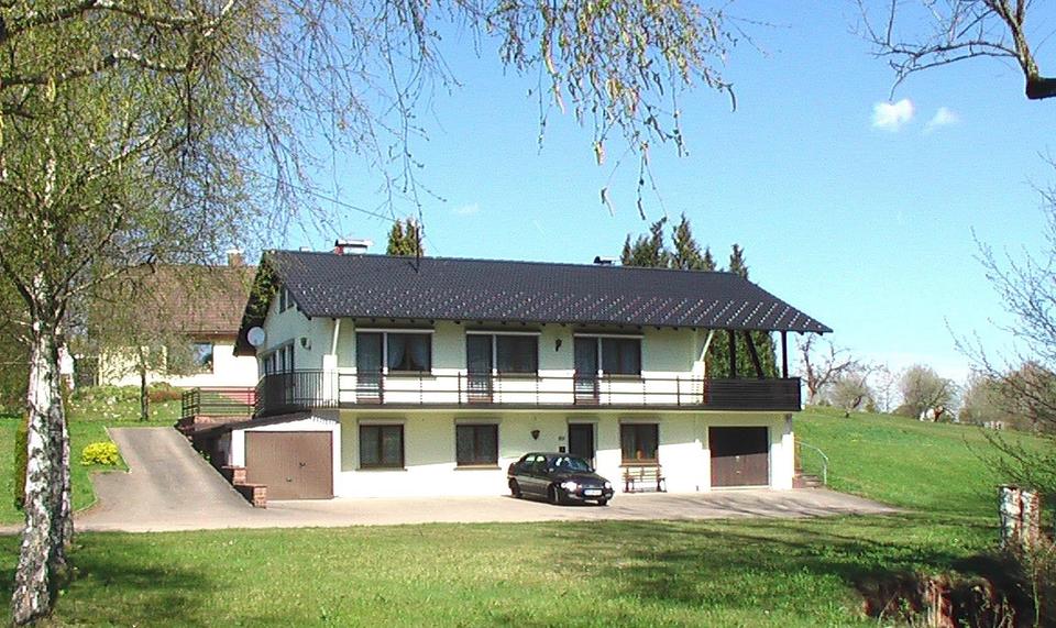 Einfamilienhaus Aichhalden - 7 Zimmer, 157 m&sup2;, 1.250&euro; | Angebot:26034015