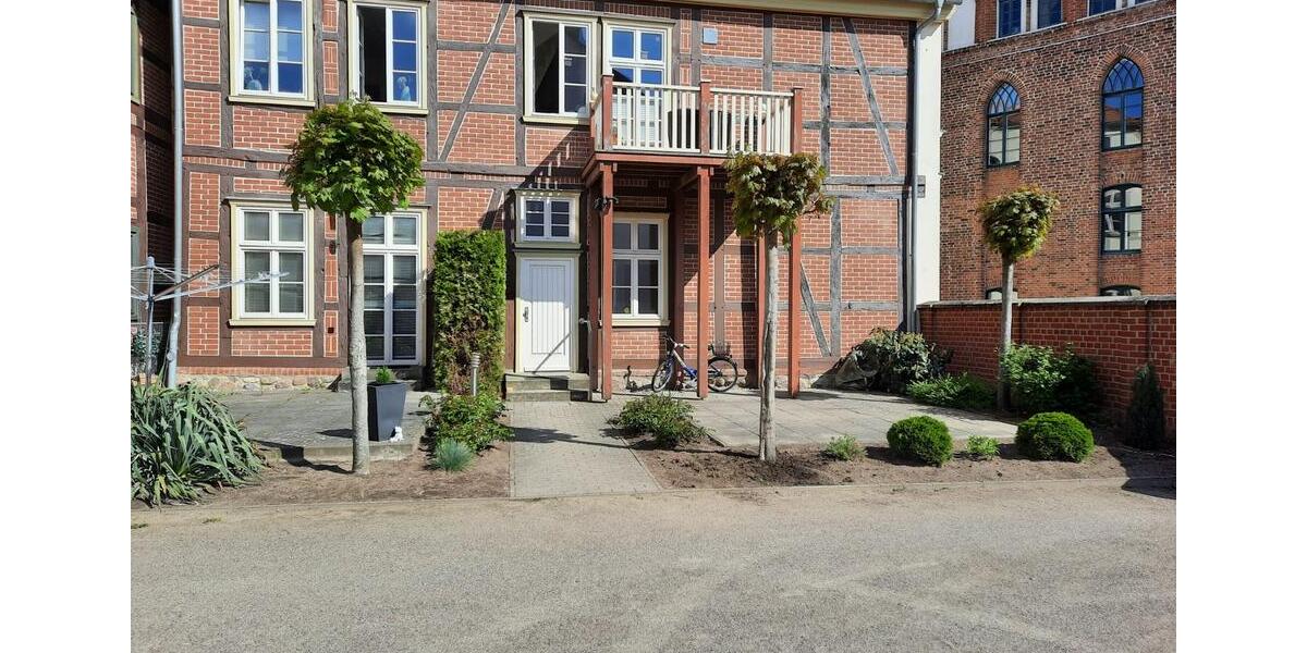 Erdgeschoßwohnung Parchim - 2 Zimmer, 44 m&sup2;, 432&euro; | Angebot:25919981