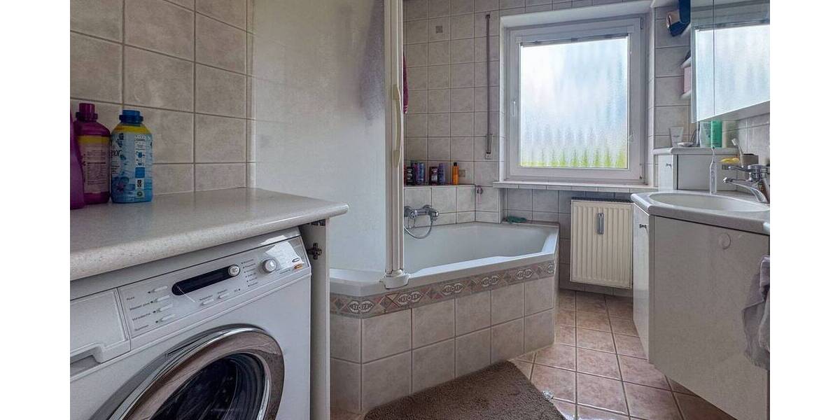 Etagenwohnung Stephanskirchen Schloßberg - 2 Zimmer, 80 m&sup2;, 980&euro; | Angebot:26643451
