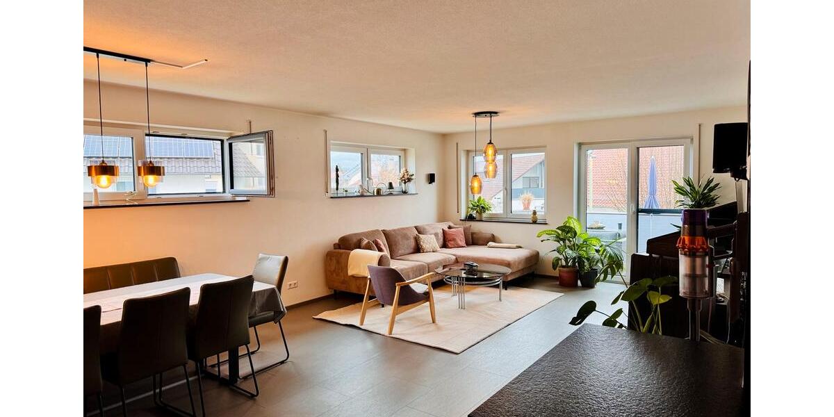 Etagenwohnung Bellenberg - 3 Zimmer, 85 m&sup2;, 1.300&euro; | Angebot:24801143