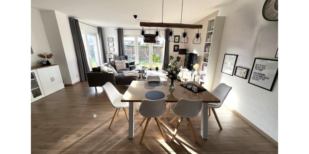Erdgeschoßwohnung Leer (Ostfriesland) - 3 Zimmer, 98 m&sup2;, 995&euro; | Angebot:25921172