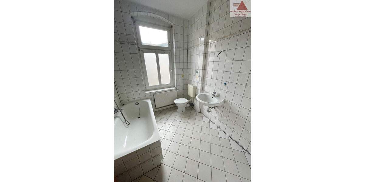 Etagenwohnung Aue Aue - 3 Zimmer, 65 m&sup2;, 325&euro; | Angebot:24581421