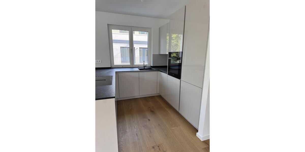 Etagenwohnung Dreieich - 3 Zimmer, 110 m&sup2;, 1.980&euro; | Angebot:25989599