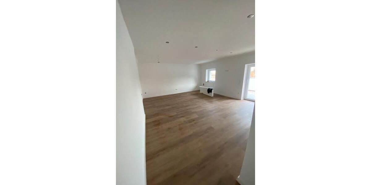 Etagenwohnung Heinsberg - 4 Zimmer, 130 m&sup2;, 1.300&euro; | Angebot:24851522