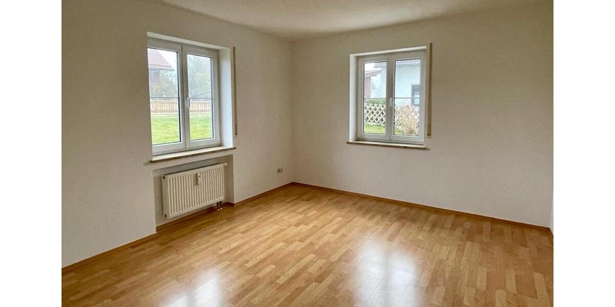 Erdgeschoßwohnung Kinsau - 3.5 Zimmer, 107 m&sup2;, 1.100&euro; | Angebot:26296568