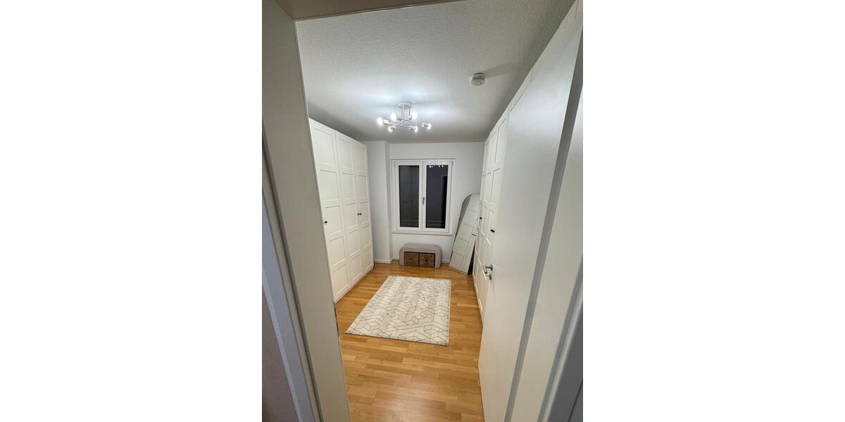 Einfamilienhaus Stutensee - 4 Zimmer, 129 m&sup2;, 1.950&euro; | Angebot:25354002