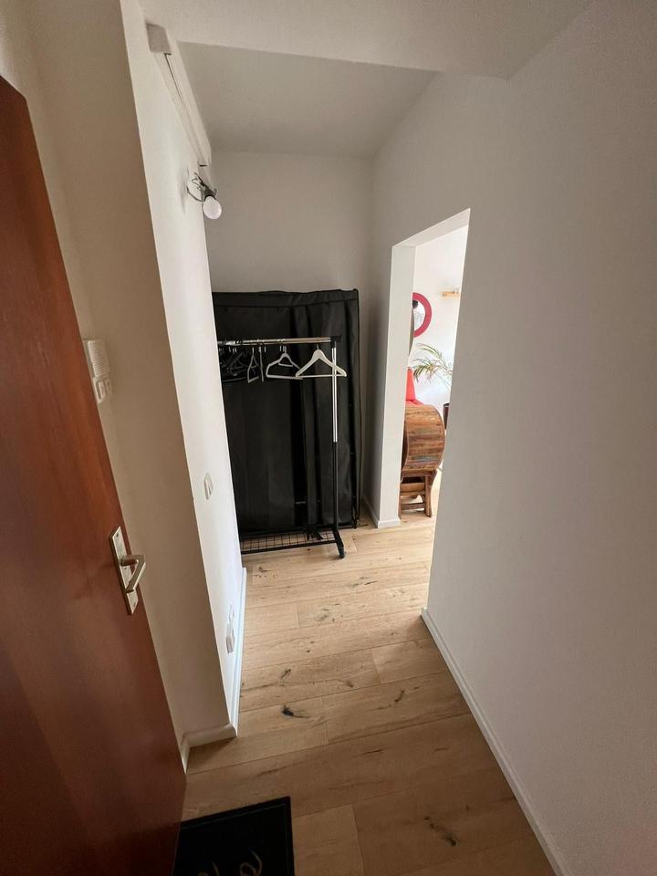 1-Zimmerwohnung mit Wlan, TV, Küche, DuscheWc, Waschmaschine und Trockner