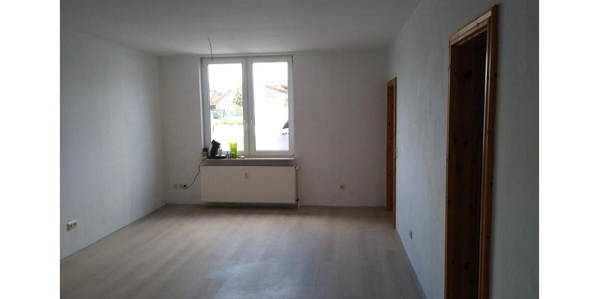Erdgeschoßwohnung Hemmoor - 2.5 Zimmer, 70 m&sup2;, 600&euro; | Angebot:26547820