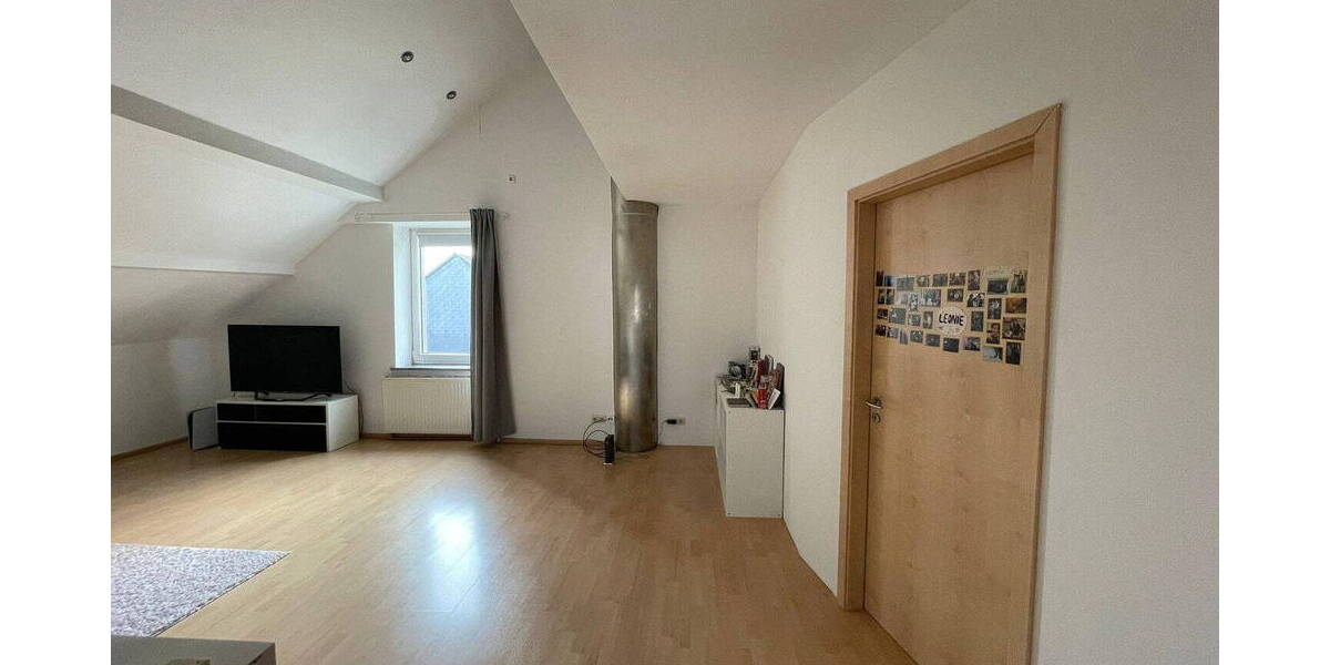 Etagenwohnung Bochum Linden - 3 Zimmer, 89 m&sup2;, 695&euro; | Angebot:26809697