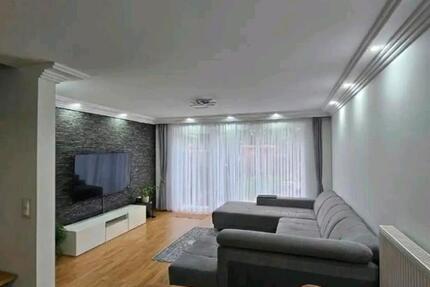 Haus Köln Kalk - 5 Zimmer, 127 m&sup2;, 2.200&euro; | Angebot:25163560