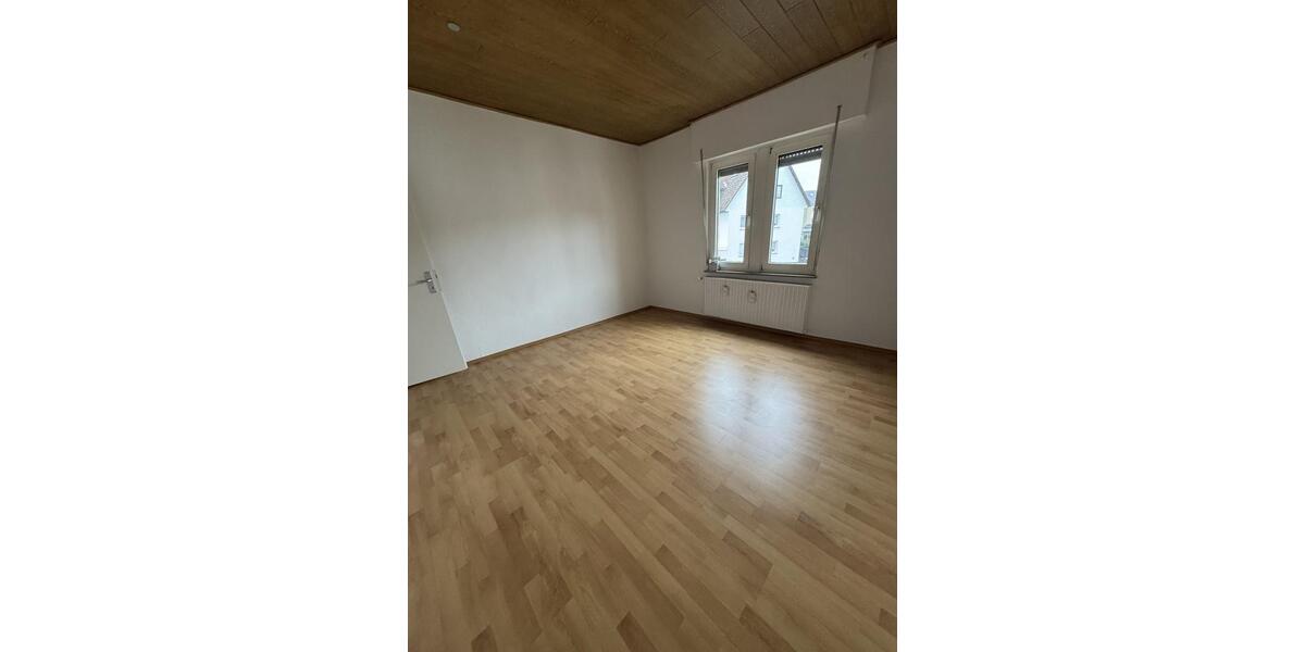 Etagenwohnung Friedberg (Hessen) - 3 Zimmer, 65 m&sup2;, 690&euro; | Angebot:25172634