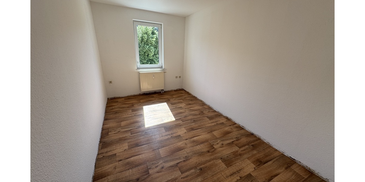 Idyllisch wohnen im Zentrum von Weida. 3 Raum Wohnung mit Balkon und Aufzug! - Etagenwohnung Weida Liebsdorf | Angebot:26882406