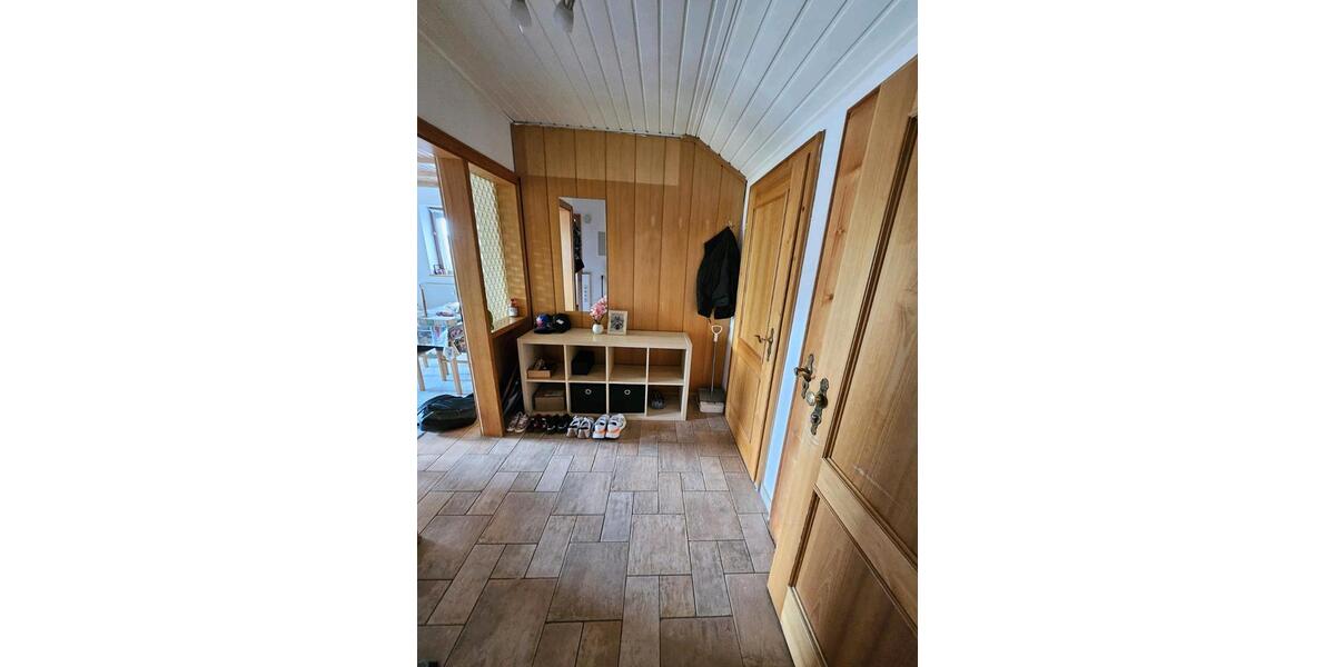 Dachgeschoßwohnung Deggendorf - 3 Zimmer, 65 m&sup2;, 750&euro; | Angebot:26635416
